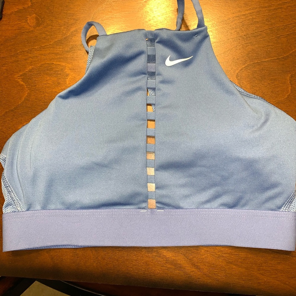Nike sports bra M